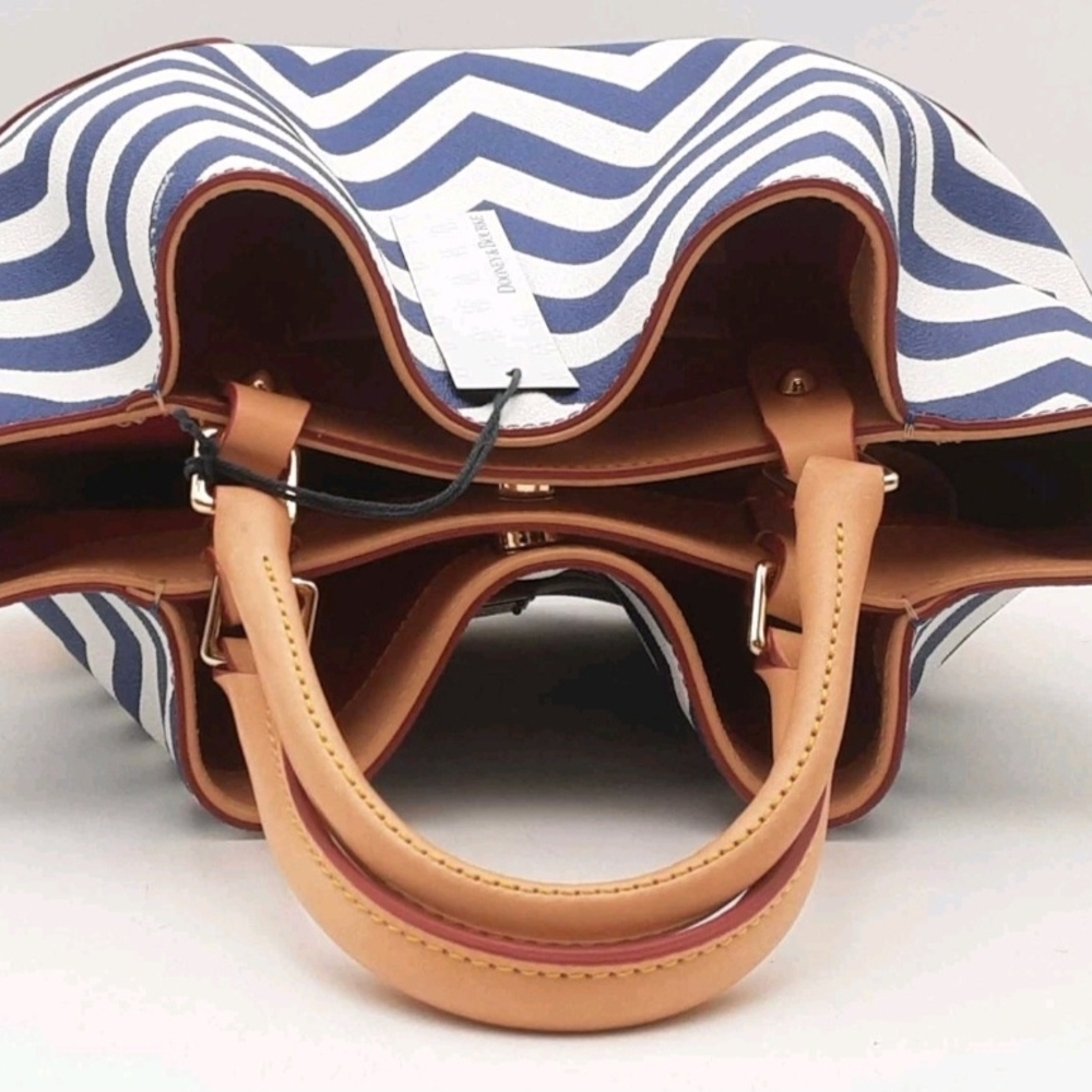 NWT CHEVRON BRENNA Dooney & Bourke Blue and Tan Chevron Tote - Picture 3 of 11